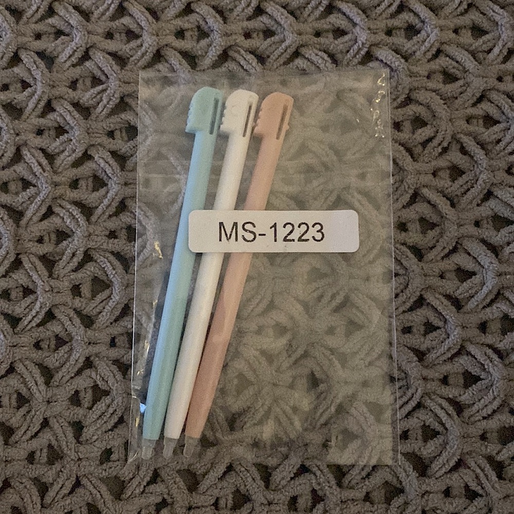 NEW • 3-Pack Stylus Pens For Nintendo DS